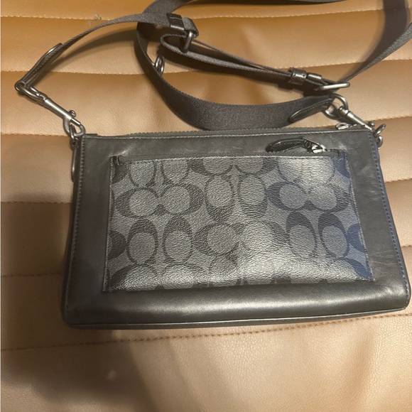 COACH - Picture 3 of 9